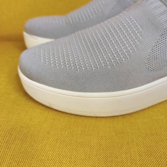 Traq by Algeria Qaravan Grey Slide On Casual Sneakers Women's Shoes Size 7-7.5 - Picture 3 of 9
